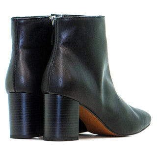 BOTIN ANASTASIA NAPA NEGRO