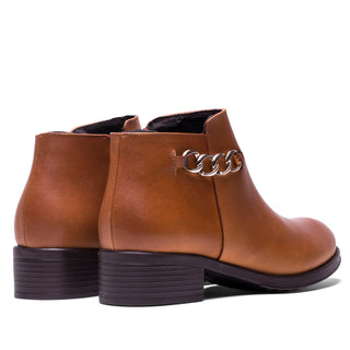 BOTIN CLEO TACON BAJO, CAÑA 9cm FABRICADO EN PIEL LAGUNA CUE